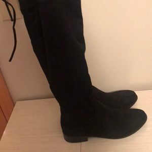 Over the knee black boots-no heel
